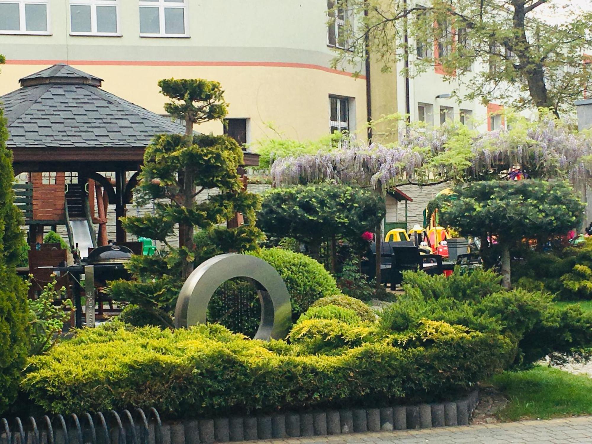 Apartamenty I Pokoje „Pod Jedynka” Konstantynow Lodzki Ngoại thất bức ảnh